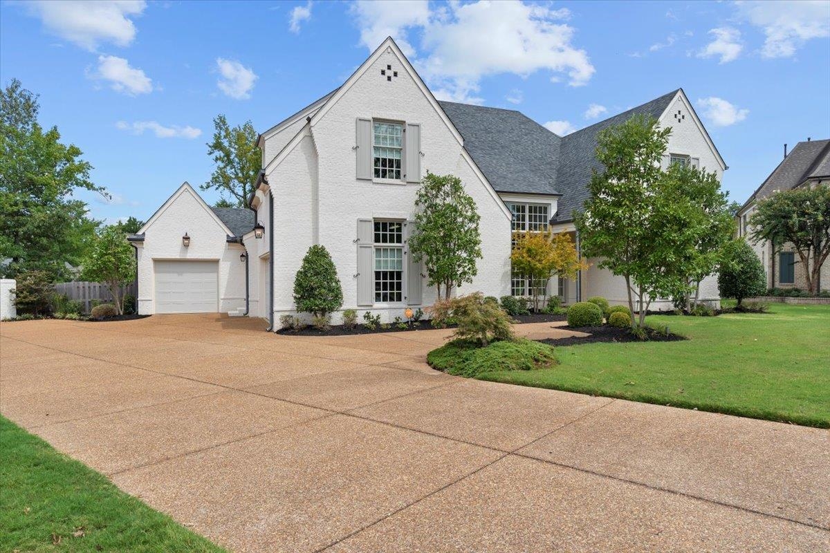 10394 N DUNCAN WOODS DR