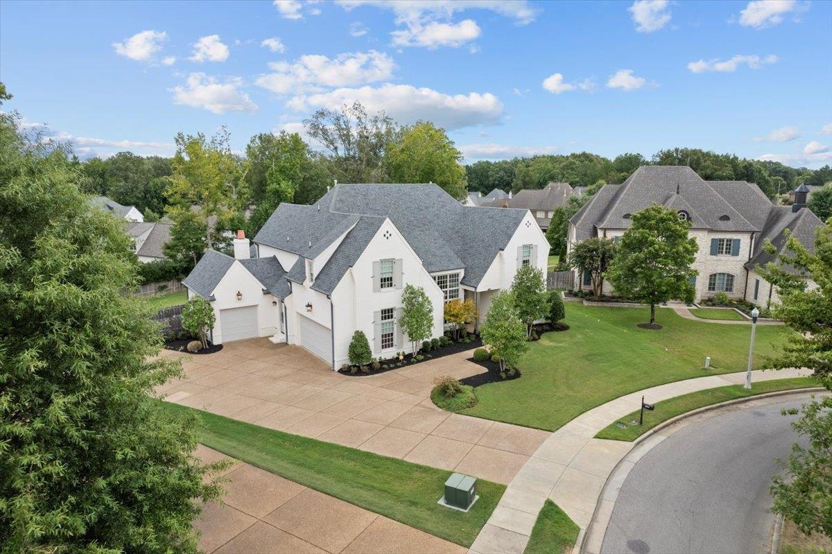 10394 N DUNCAN WOODS DR