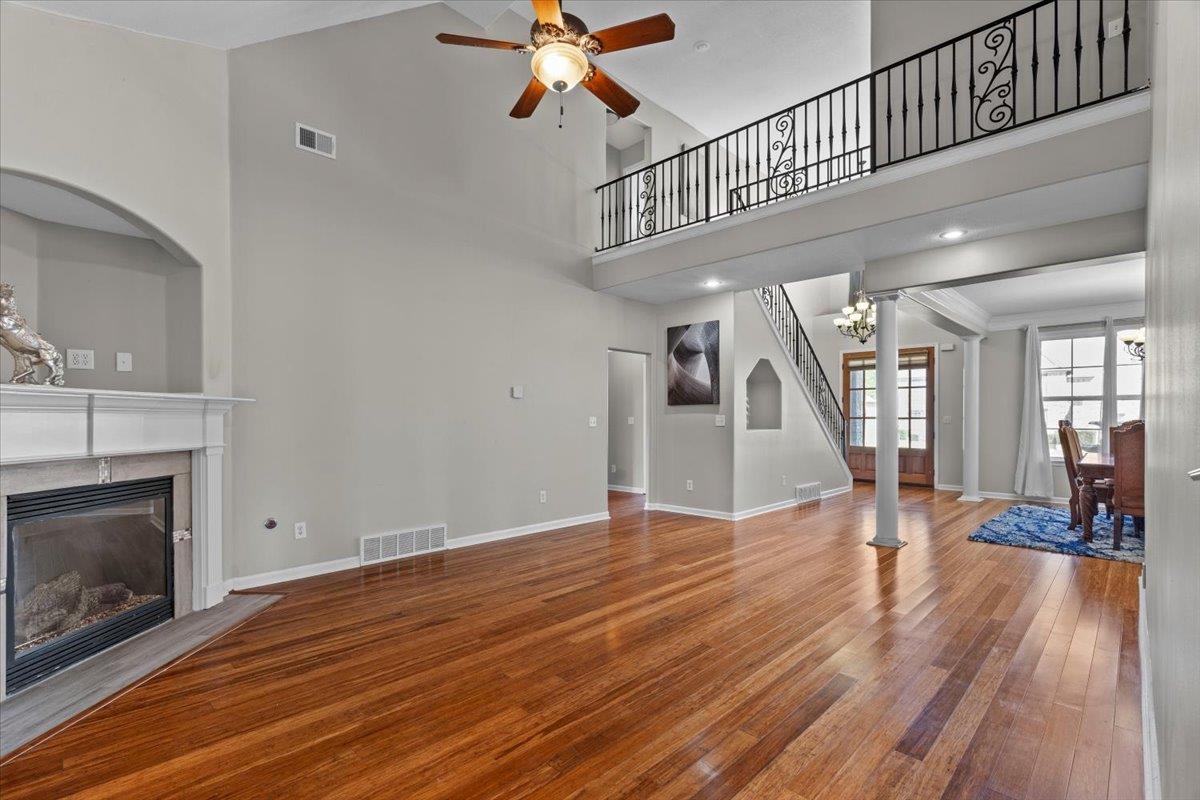 8051 LAUREL TREE CV