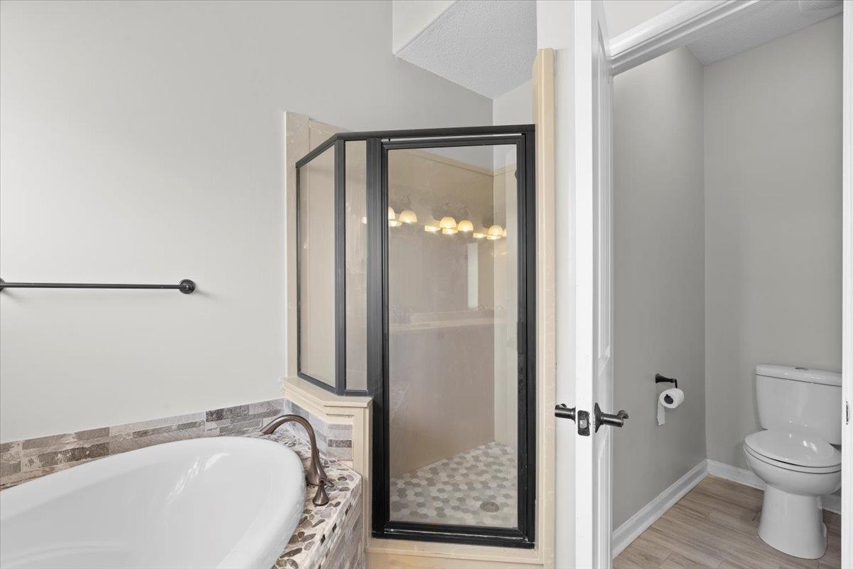 8051 LAUREL TREE CV