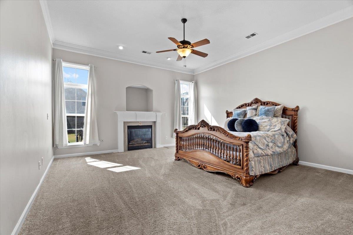 8051 LAUREL TREE CV