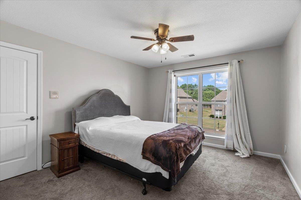 8051 LAUREL TREE CV