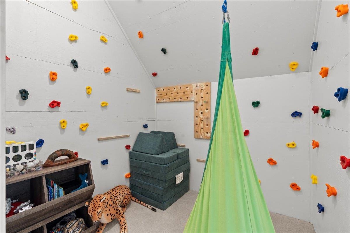 3197 CHAPEL WOODS CV