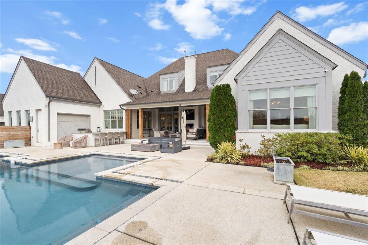 3197 CHAPEL WOODS CV