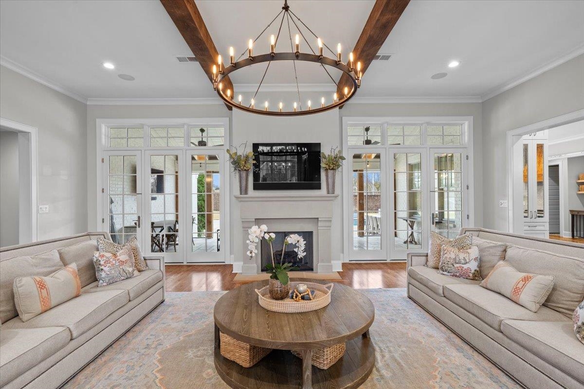 3197 CHAPEL WOODS CV