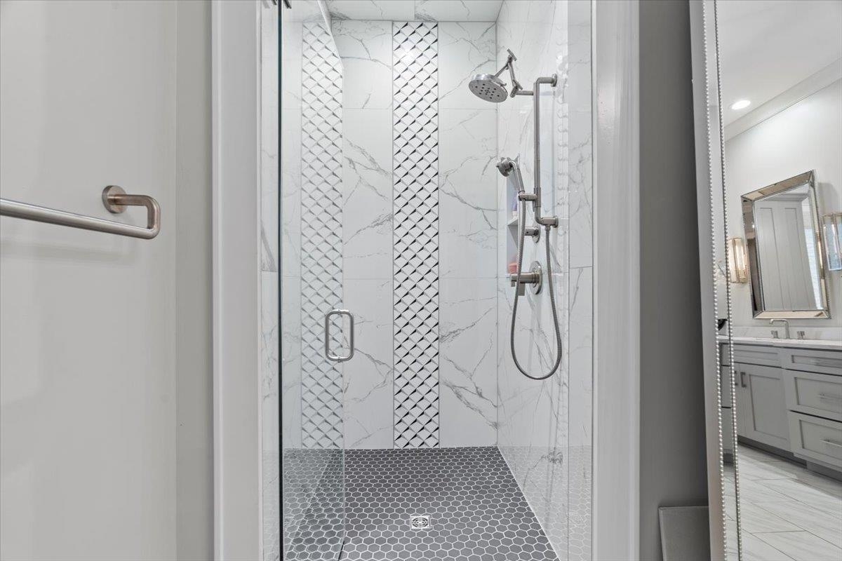 3197 CHAPEL WOODS CV