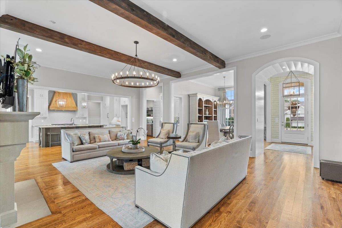 3197 CHAPEL WOODS CV