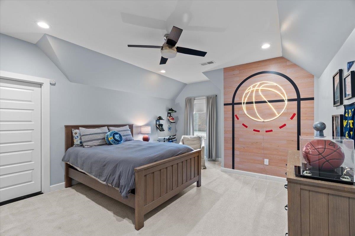 3197 CHAPEL WOODS CV