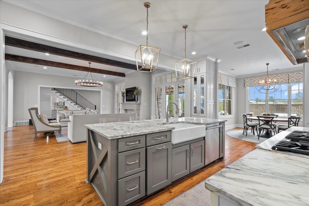 3197 CHAPEL WOODS CV