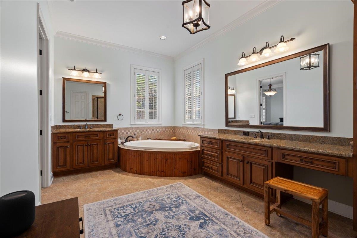 9248 LIGGON GREEN LN