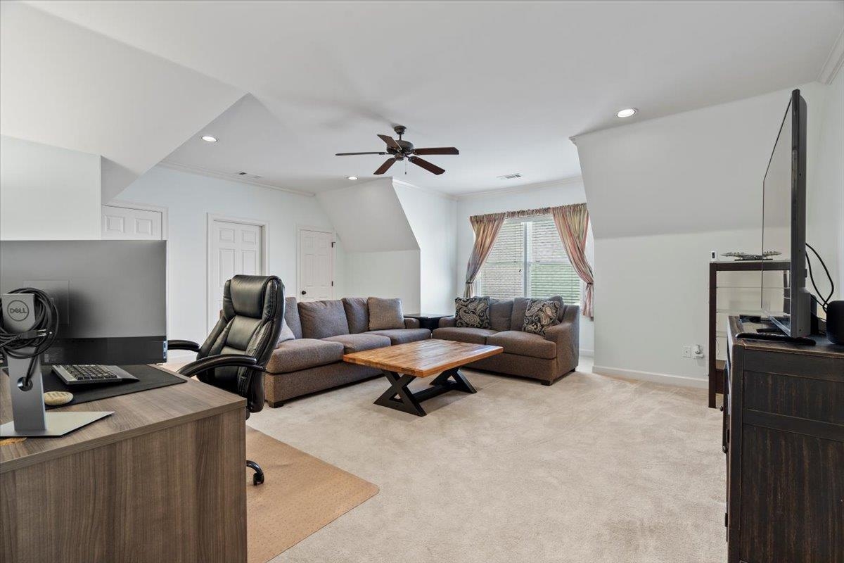 9248 LIGGON GREEN LN