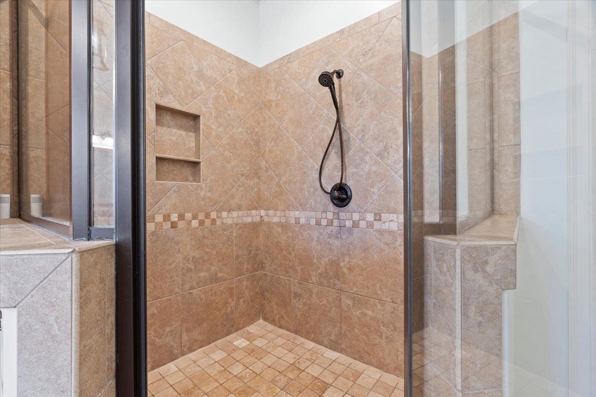 9248 LIGGON GREEN LN