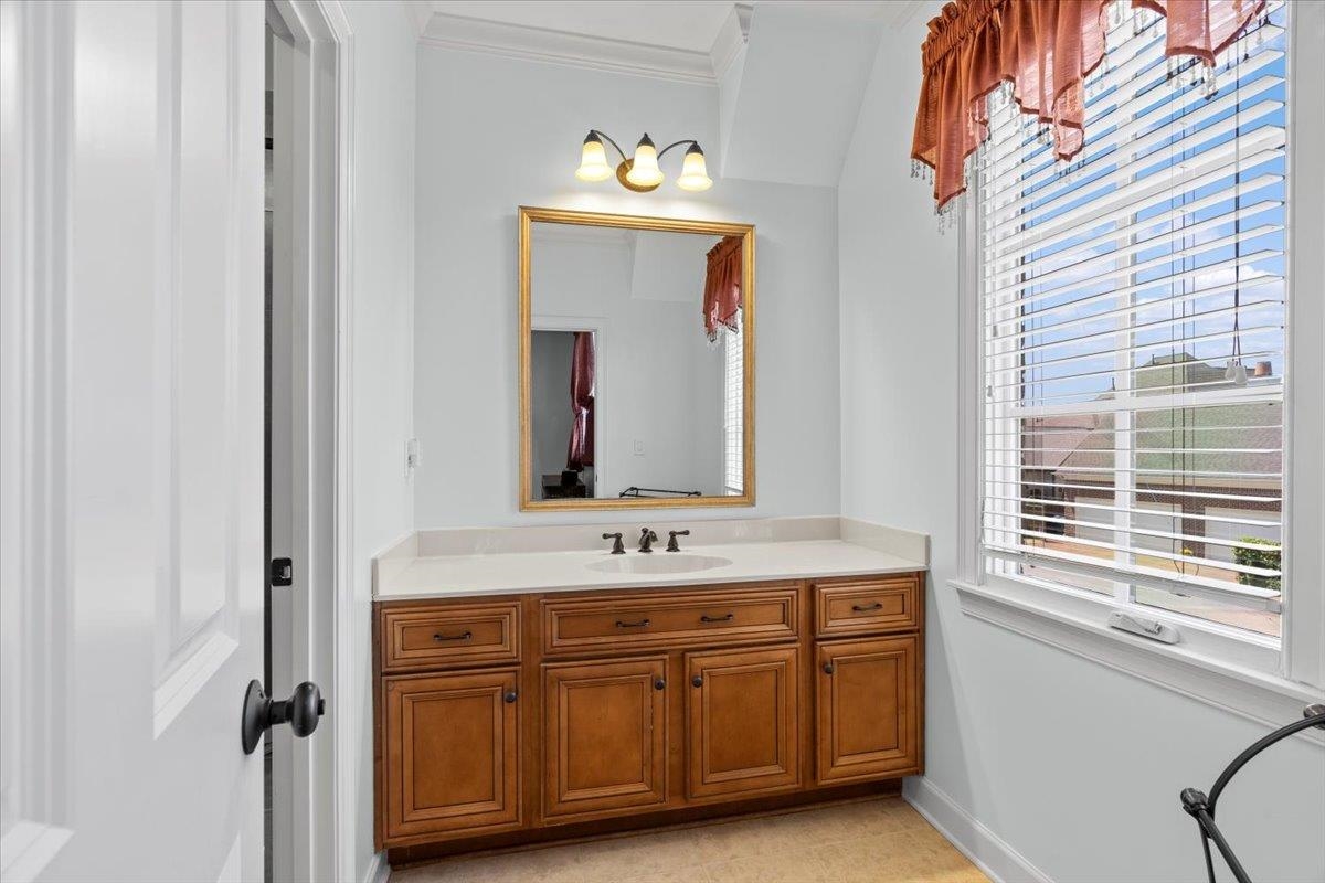 9248 LIGGON GREEN LN