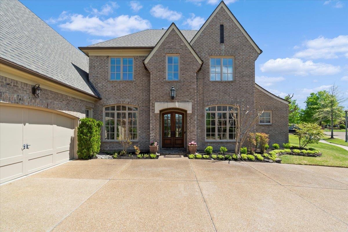 9248 LIGGON GREEN LN