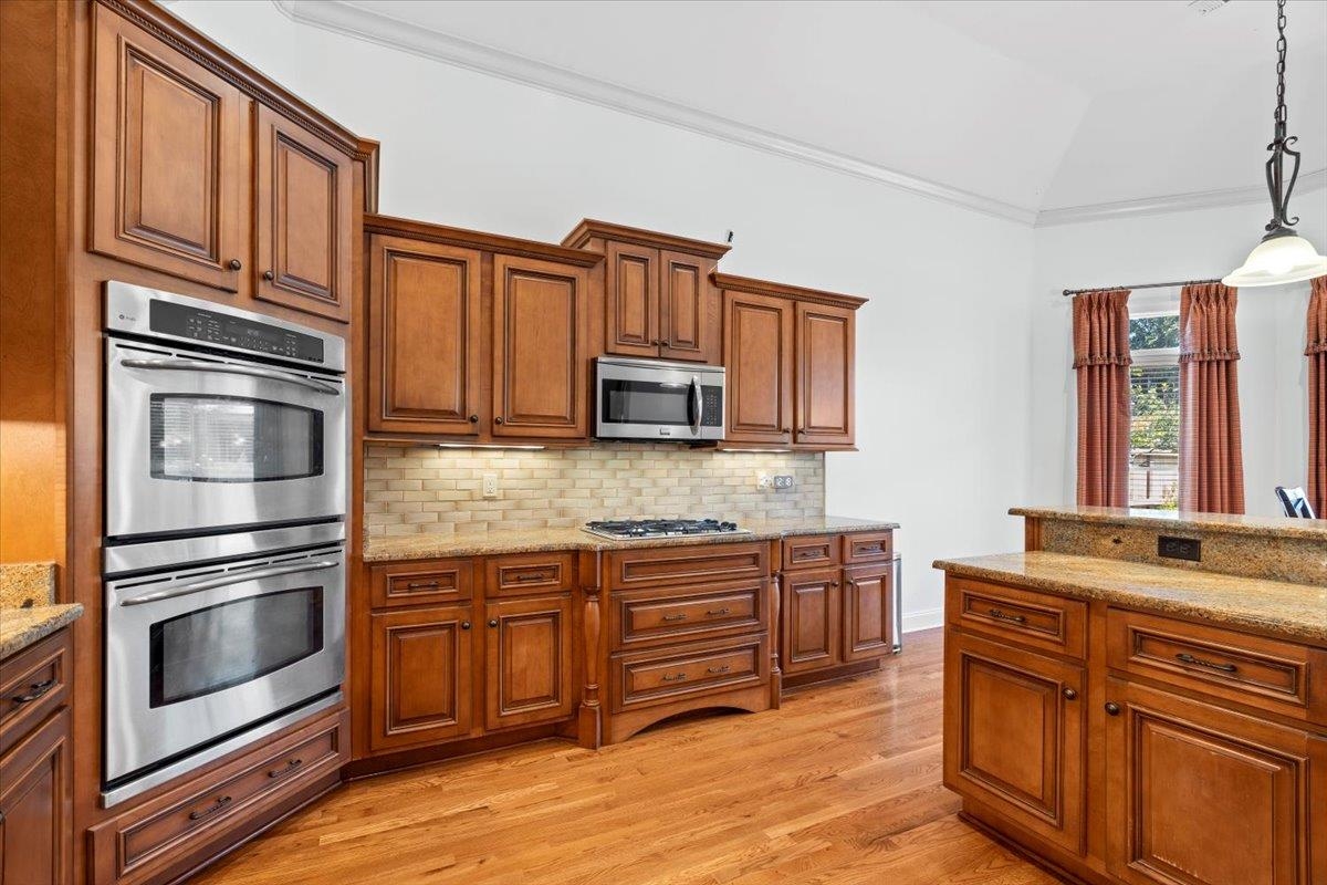 9248 LIGGON GREEN LN