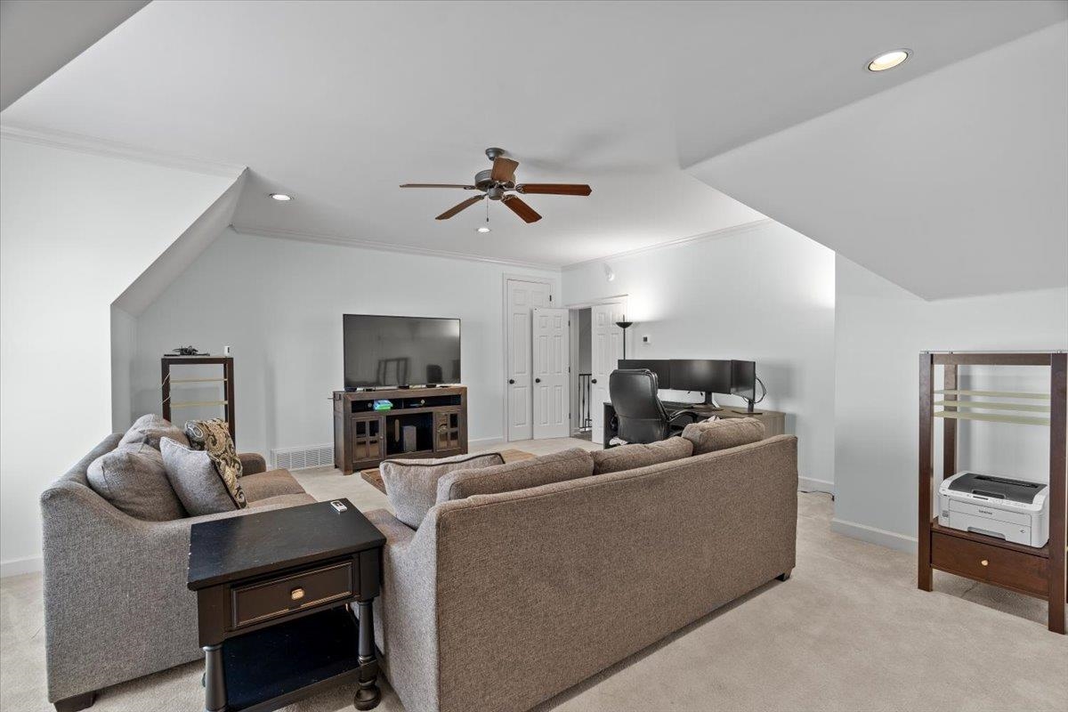 9248 LIGGON GREEN LN