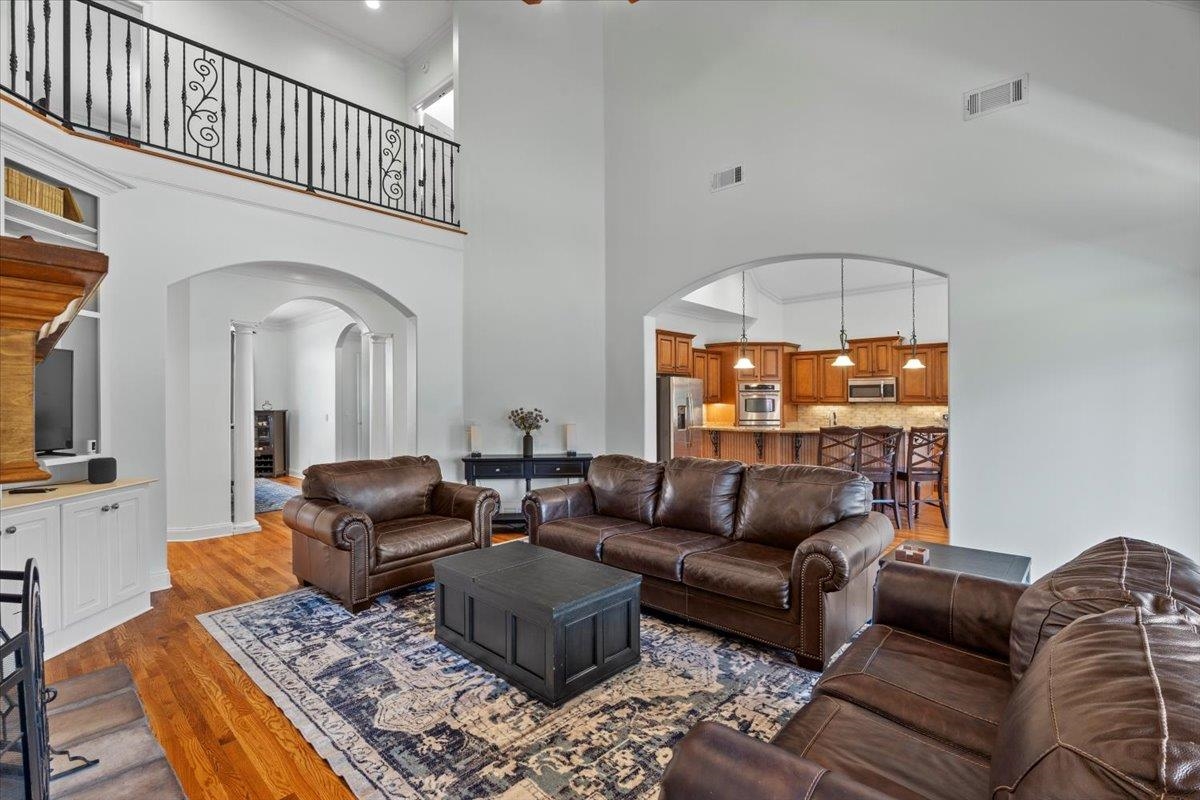 9248 LIGGON GREEN LN