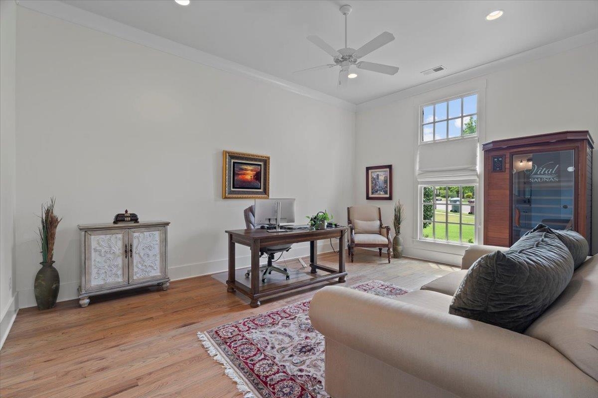 10394 N DUNCAN WOODS DR