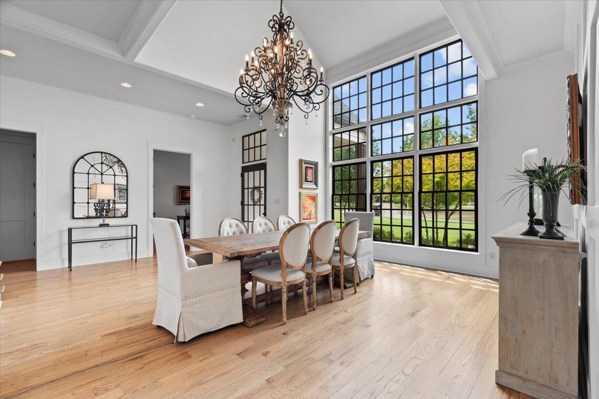 10394 N DUNCAN WOODS DR