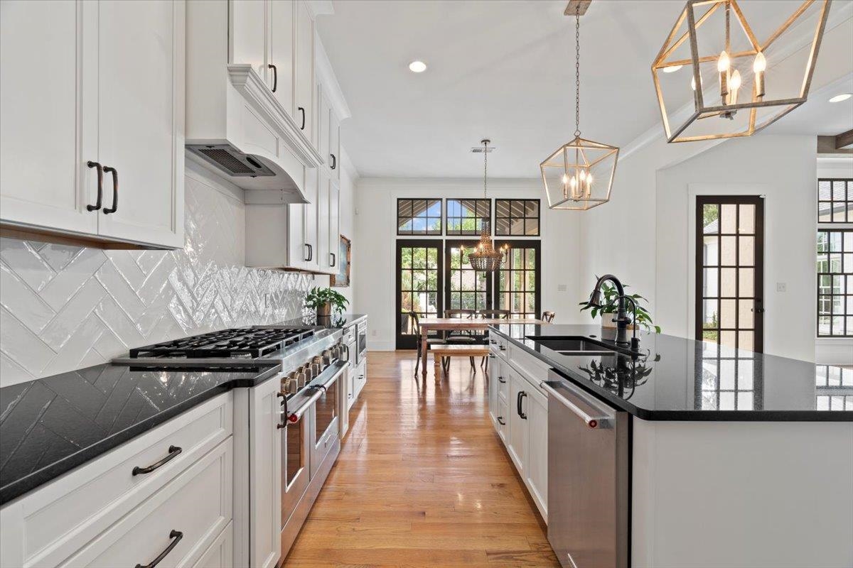 10394 N DUNCAN WOODS DR