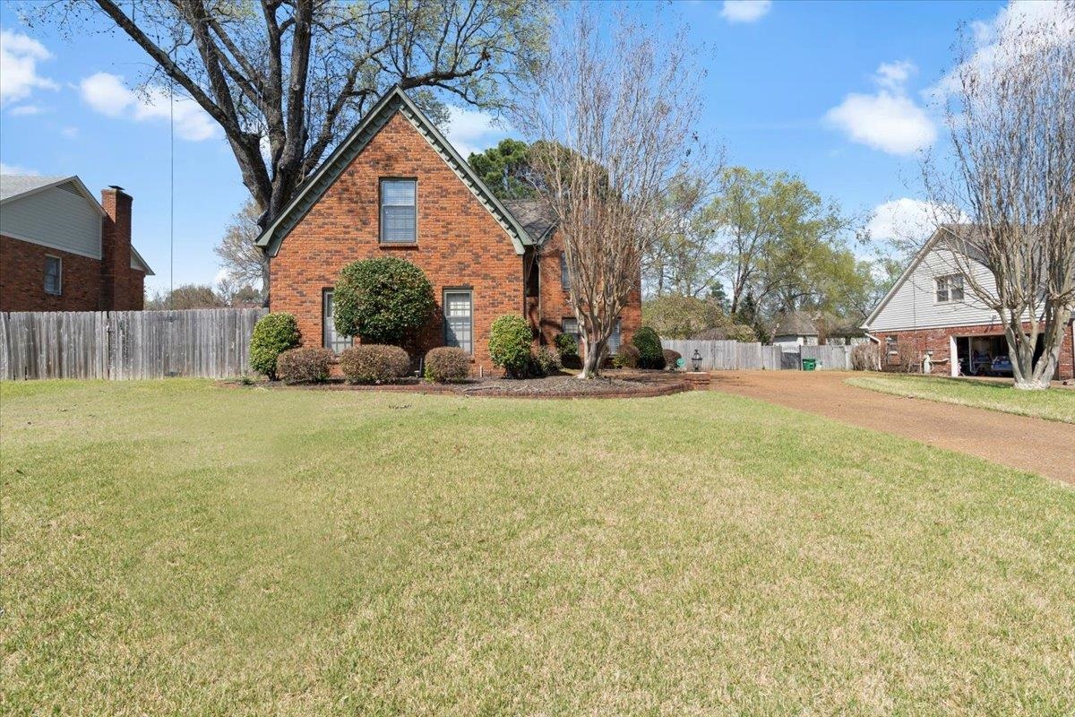 9168 SYCAMORE CREEK CV