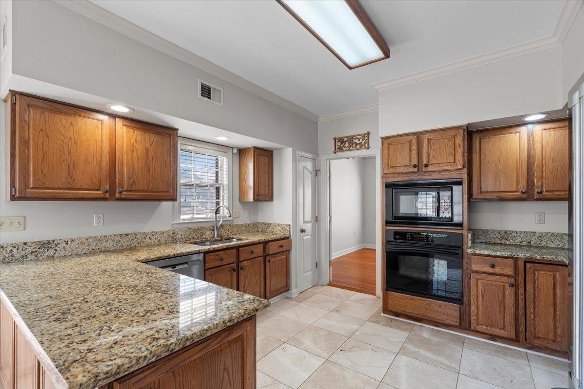 9168 SYCAMORE CREEK CV