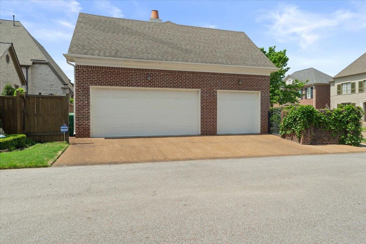 1862 OLD TOWNE LN