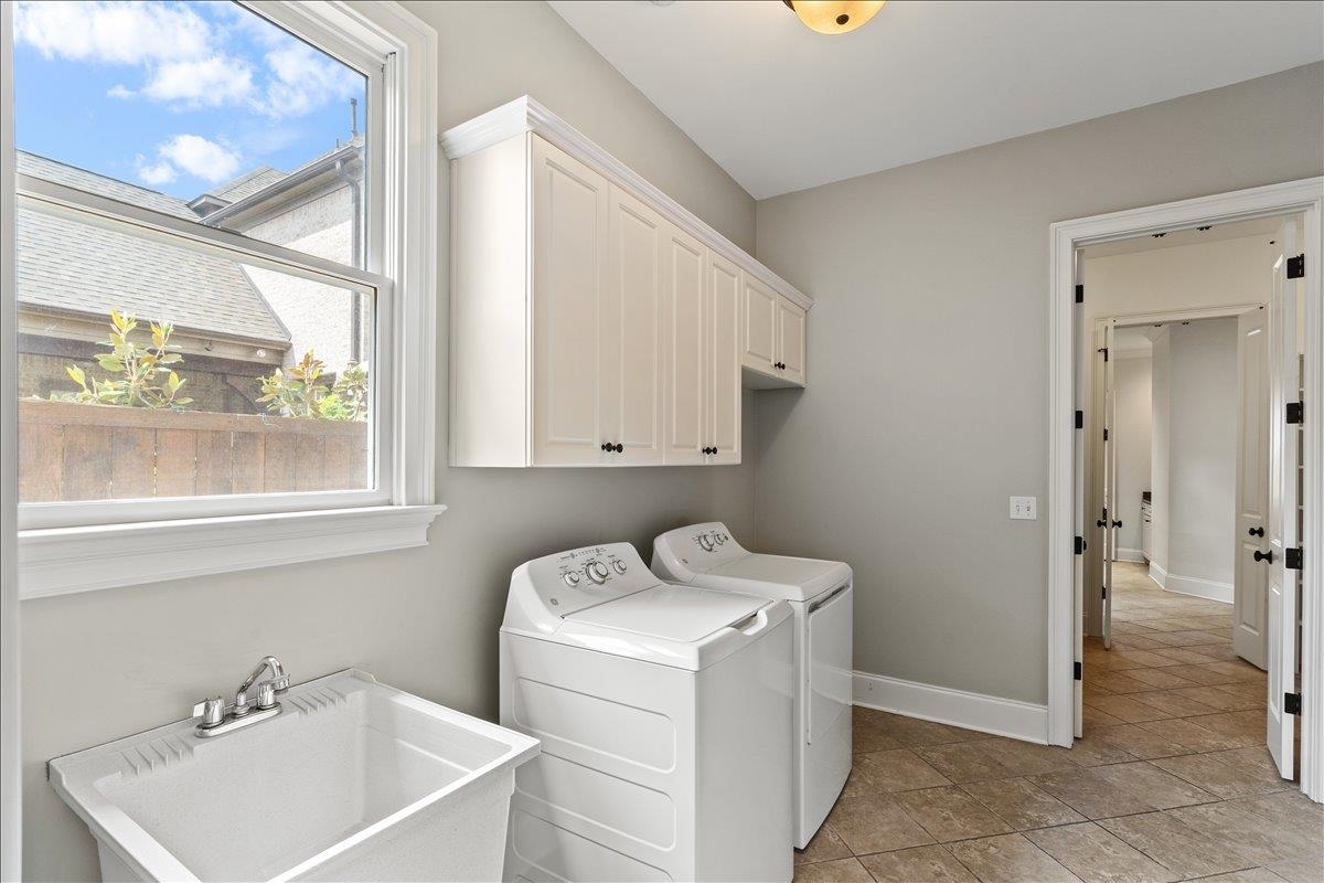 1862 OLD TOWNE LN