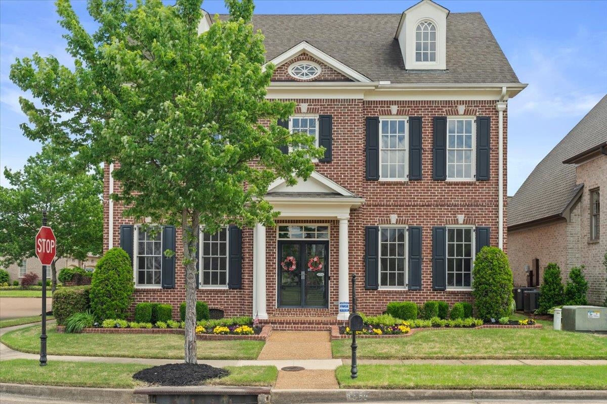 1862 OLD TOWNE LN