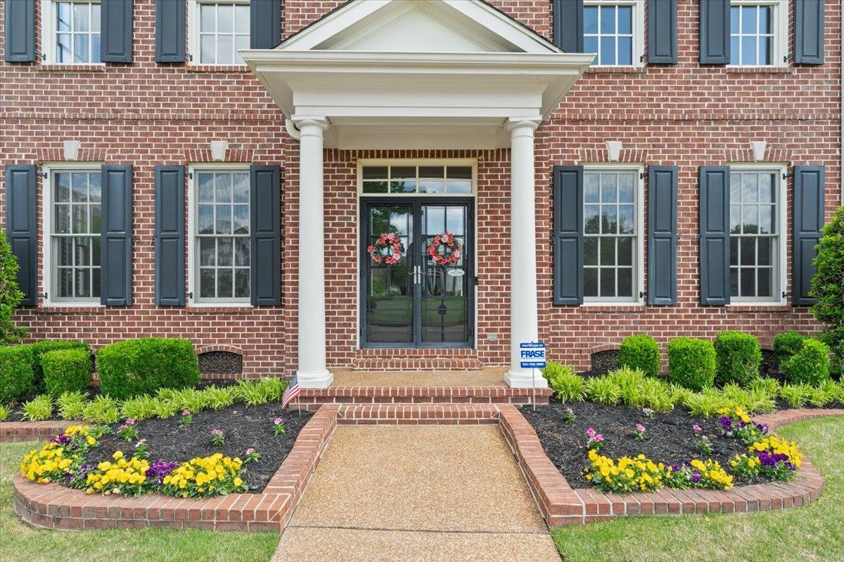 1862 OLD TOWNE LN