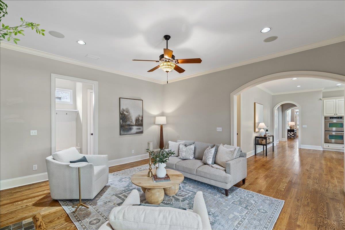 1862 OLD TOWNE LN