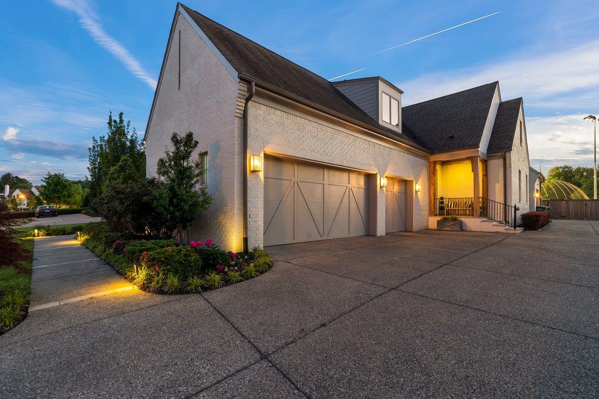 3197 CHAPEL WOODS CV