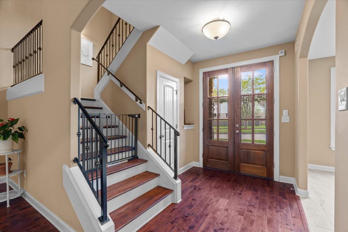 8499 WOODLAND GREEN CT