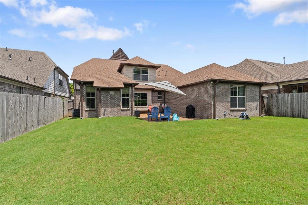 8499 WOODLAND GREEN CT