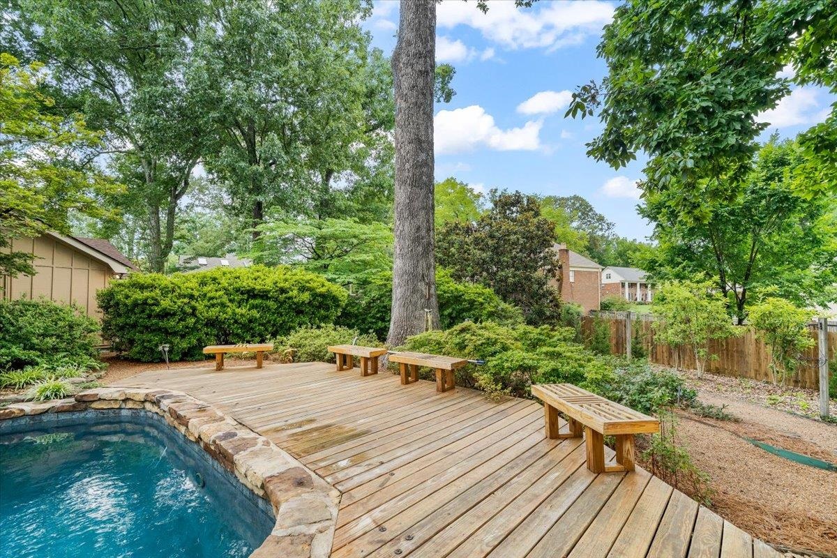 8594 BUCKTHORN CV