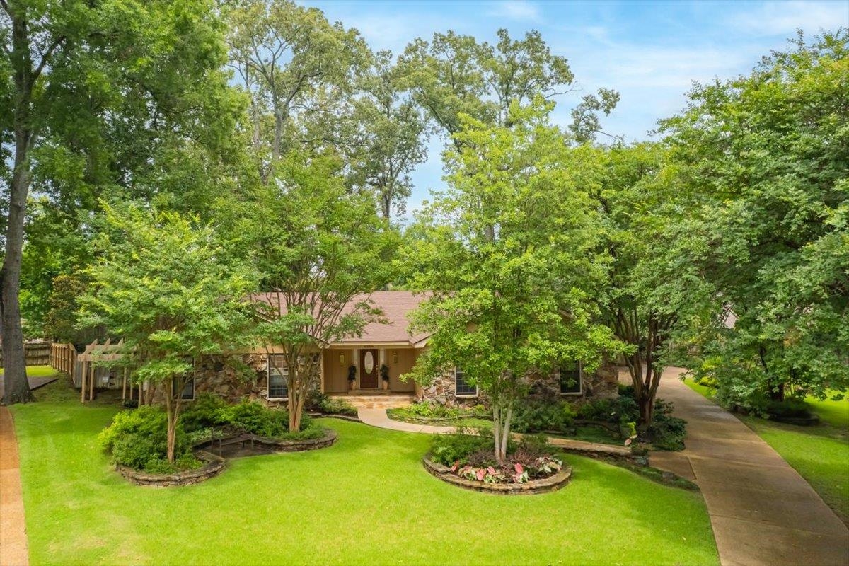 8594 BUCKTHORN CV