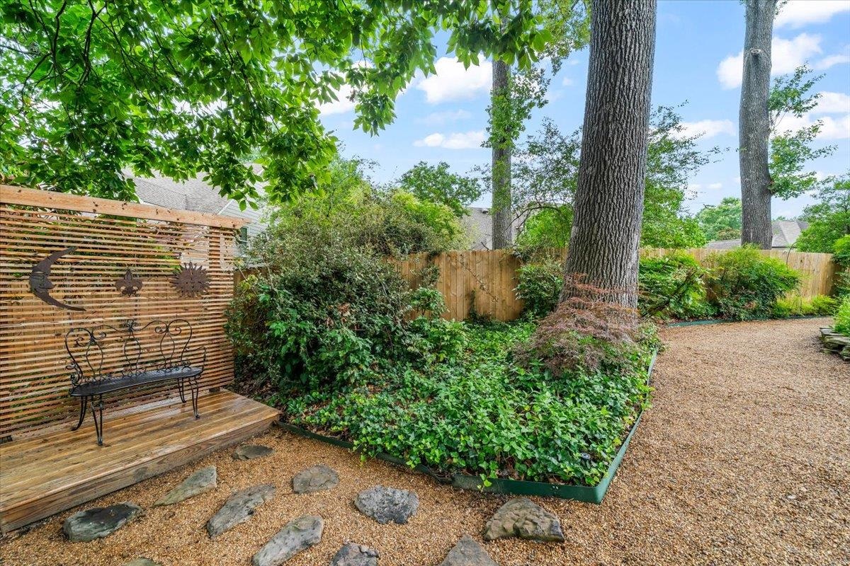 8594 BUCKTHORN CV