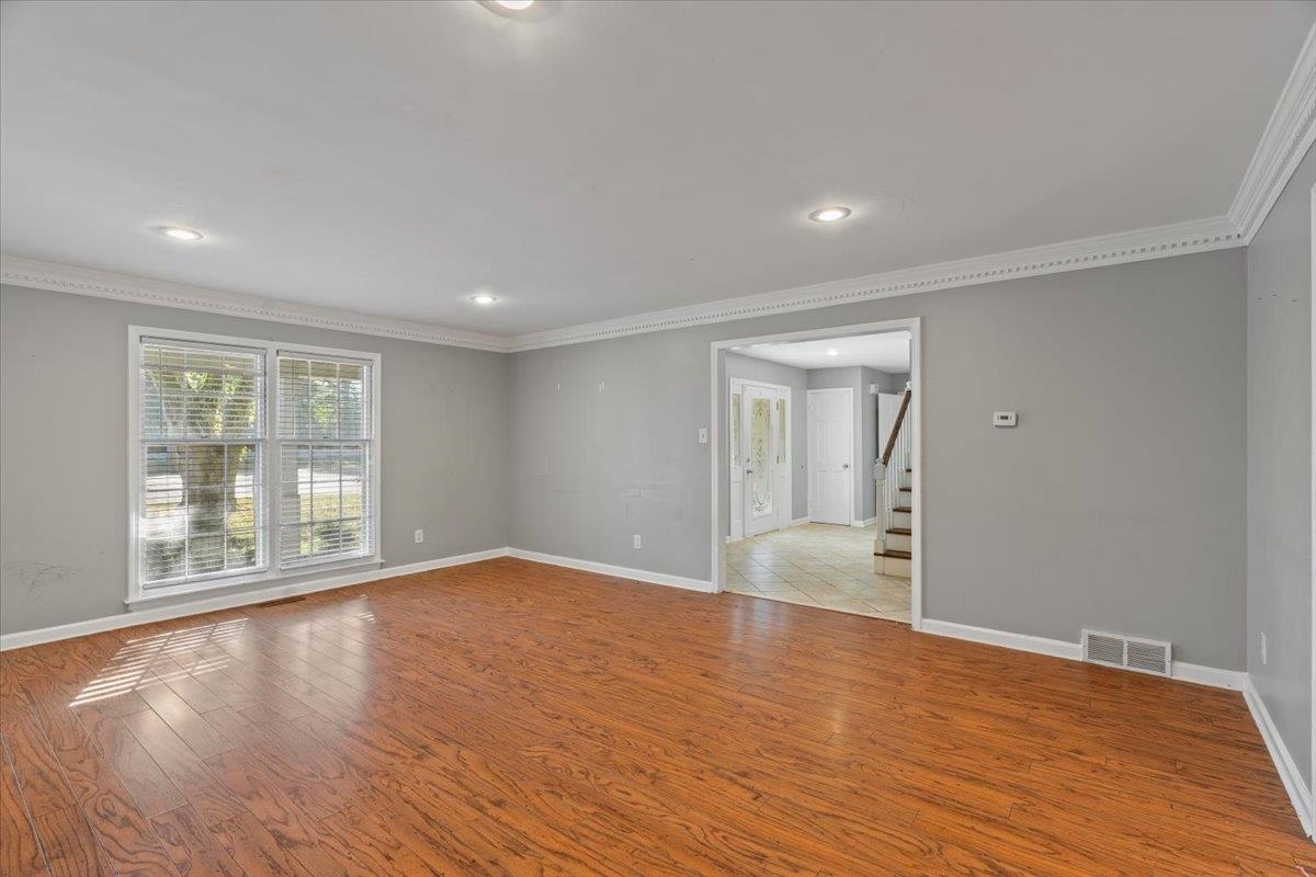 8020 POPLAR PIKE