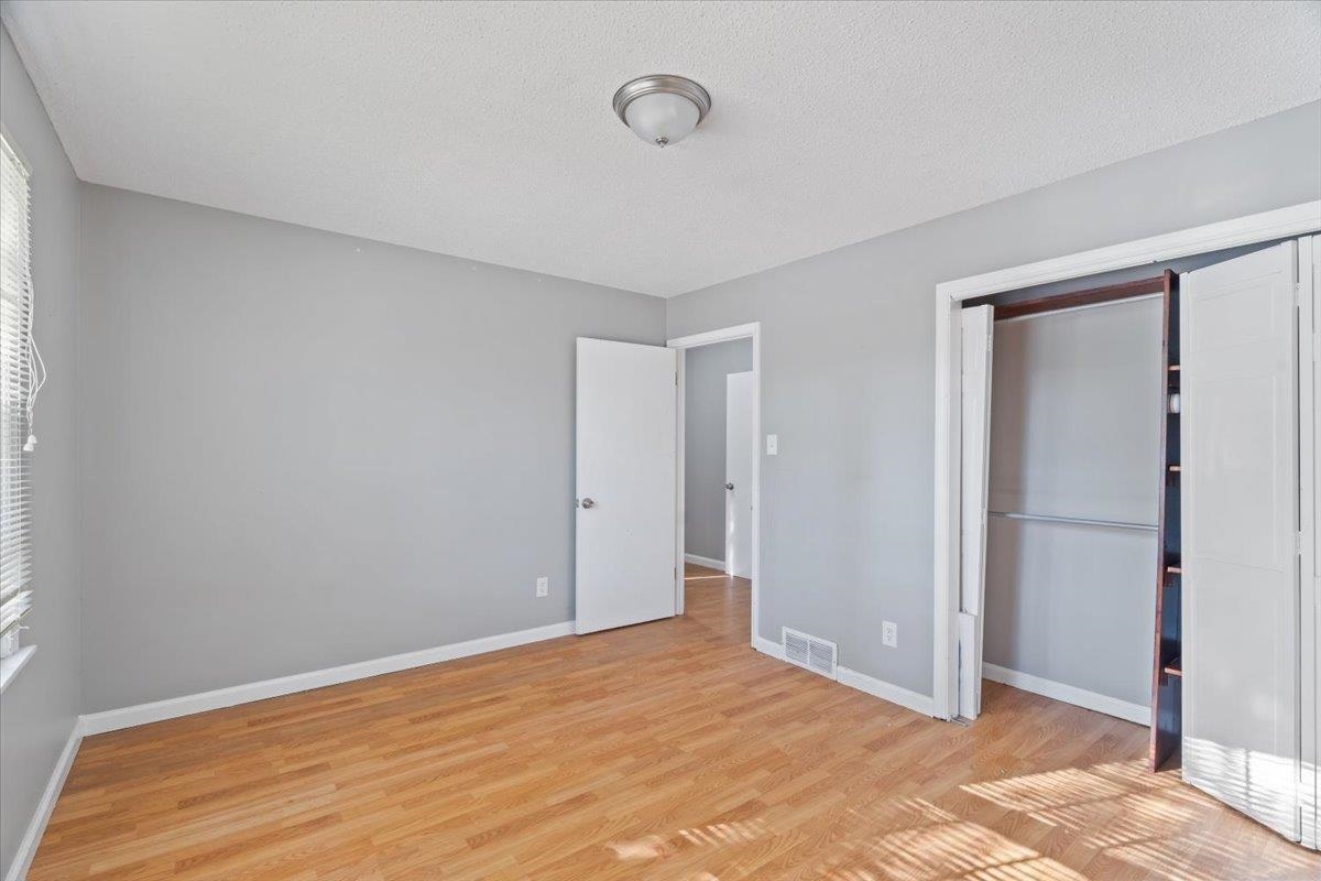 8020 POPLAR PIKE