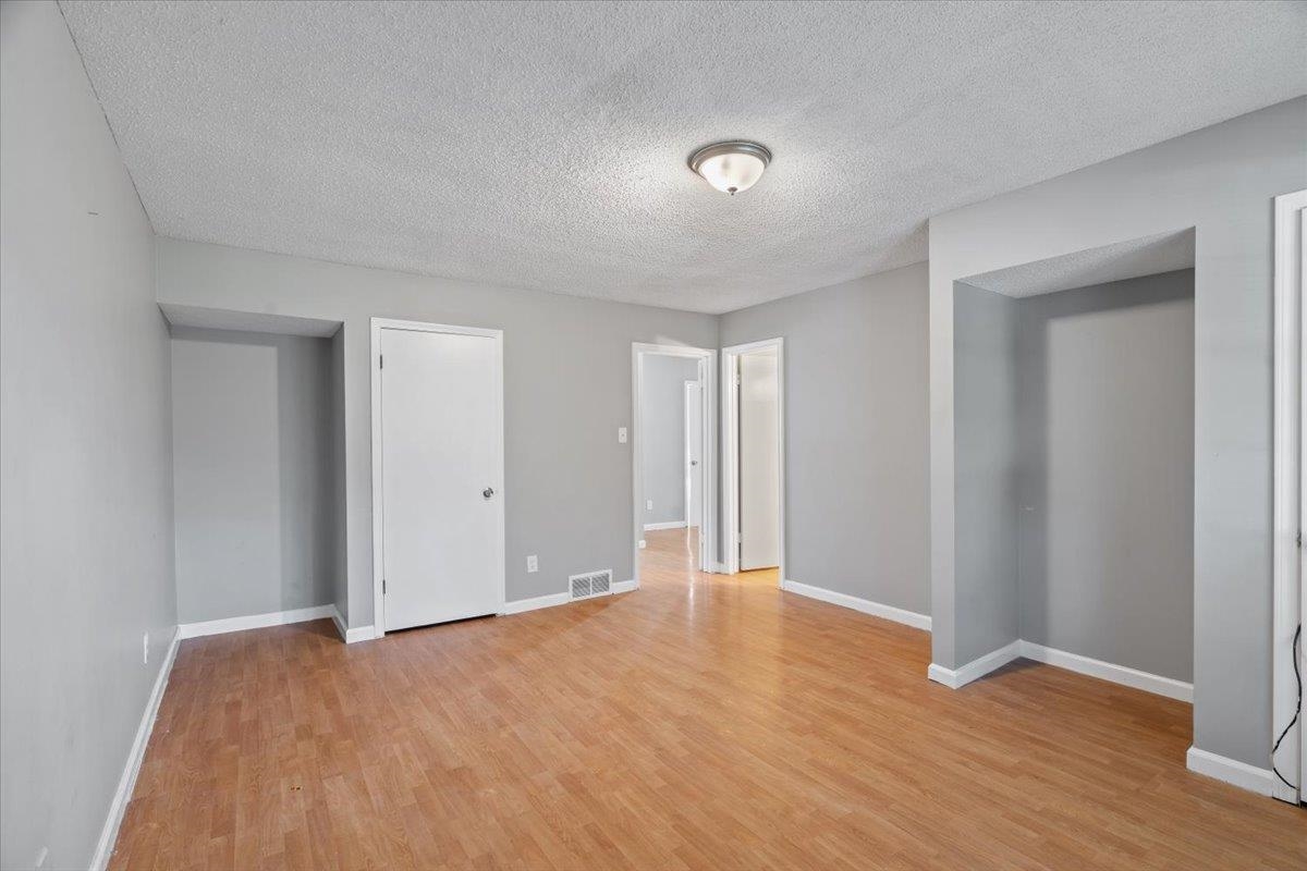 8020 POPLAR PIKE