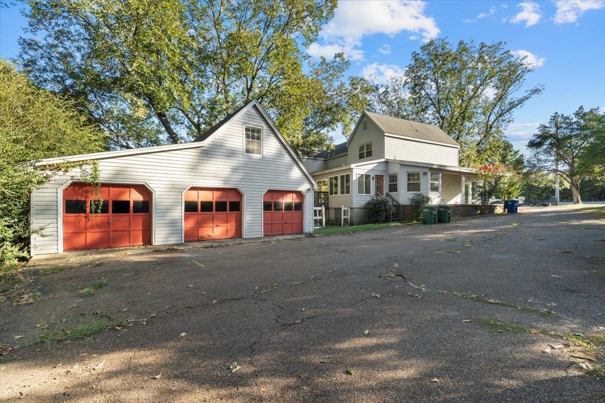 8020 POPLAR PIKE