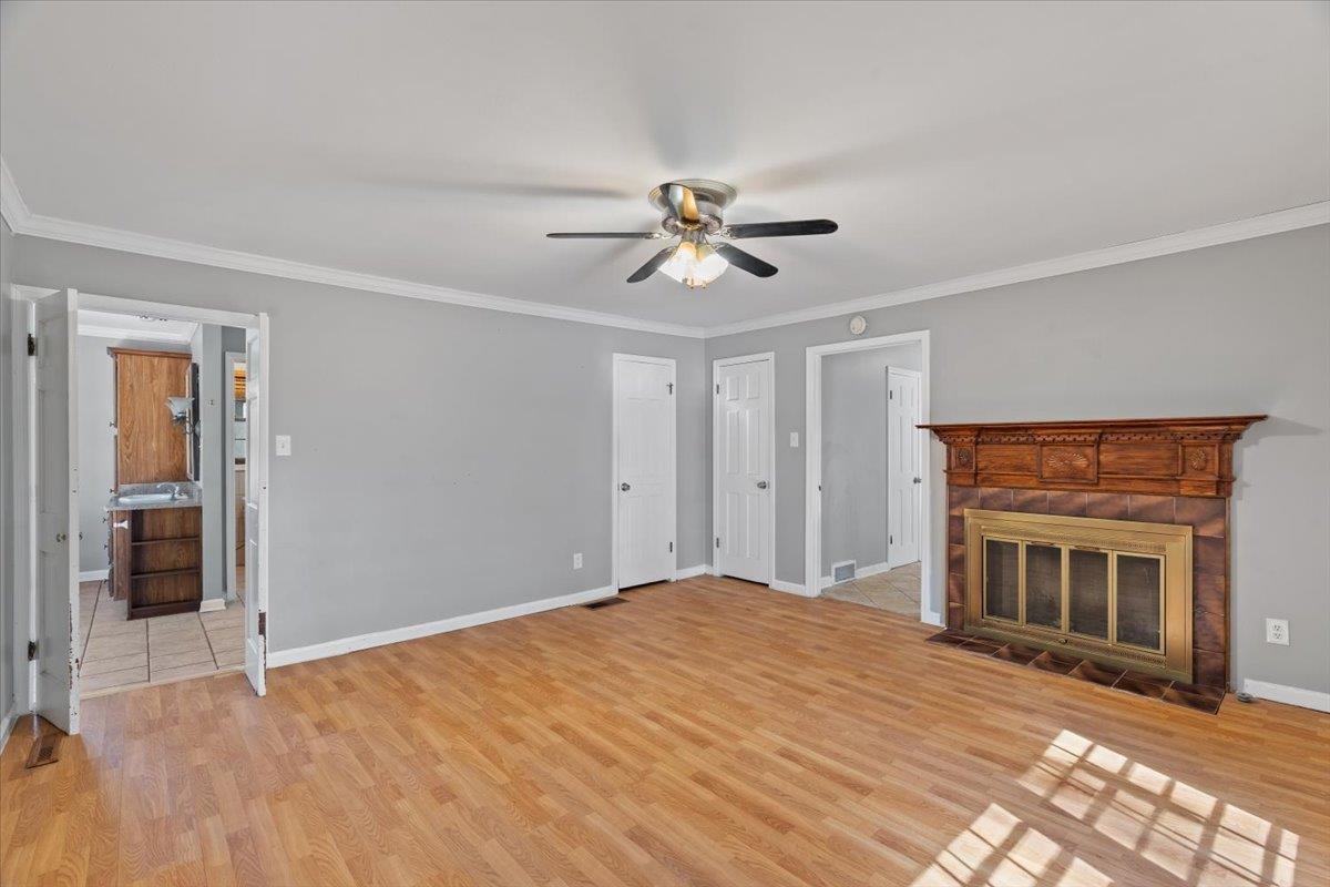 8020 POPLAR PIKE