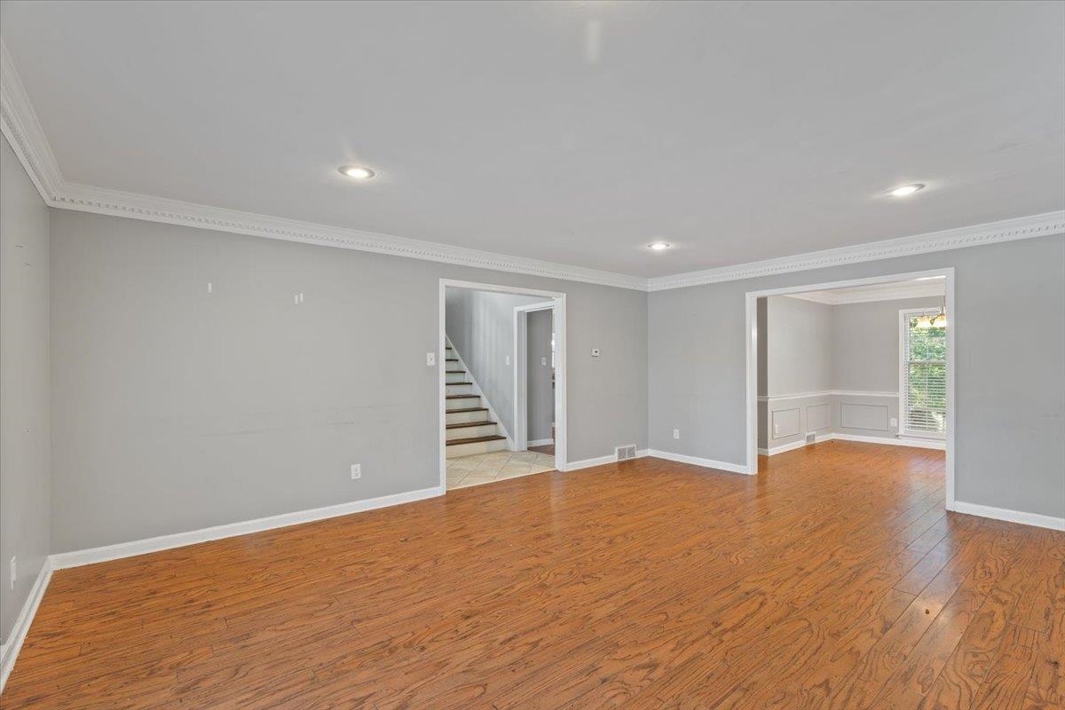8020 POPLAR PIKE
