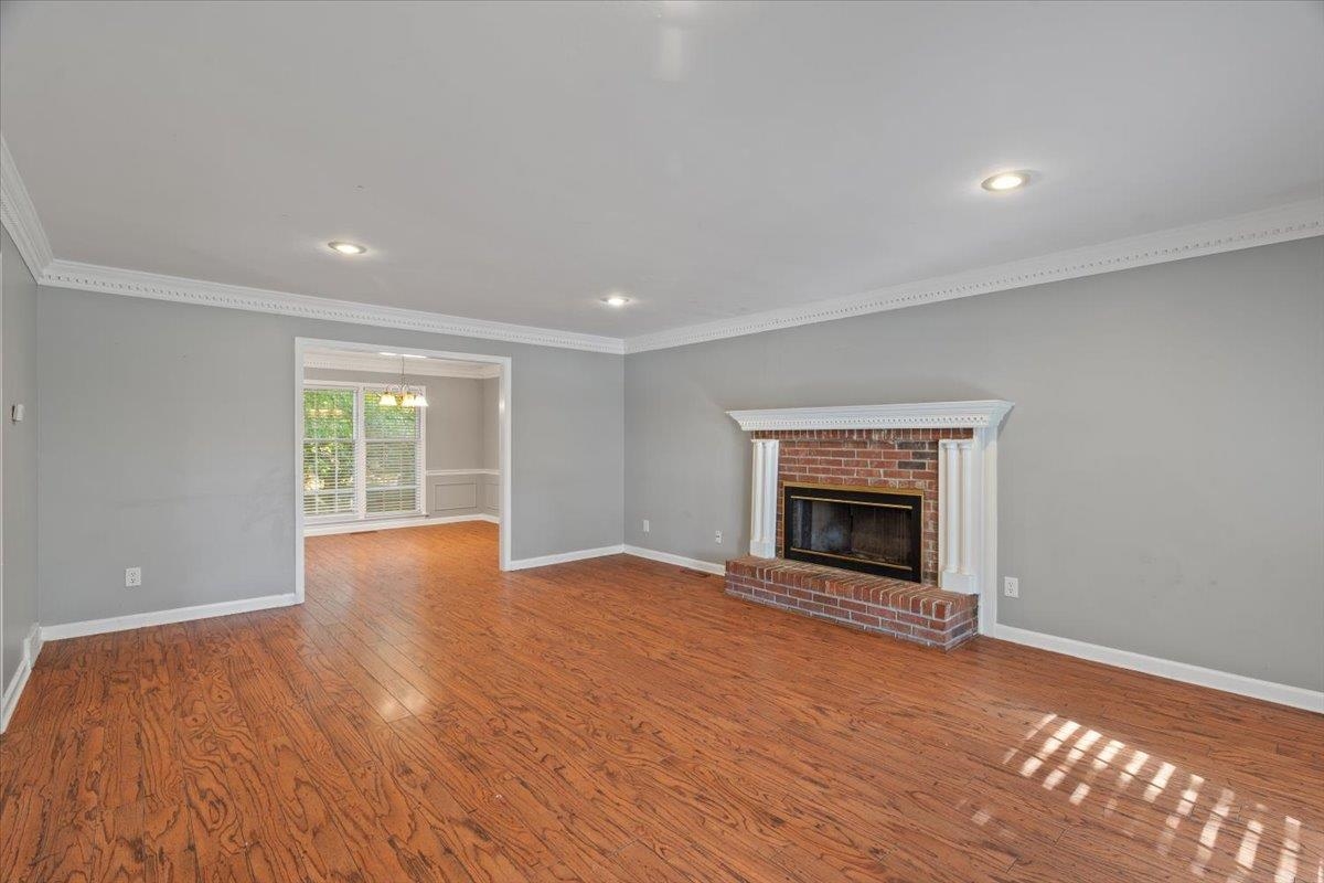 8020 POPLAR PIKE