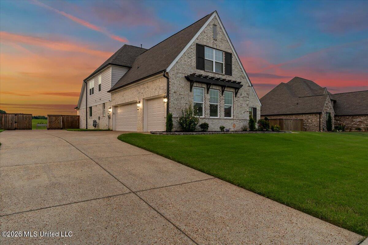 14806 Elm Hill