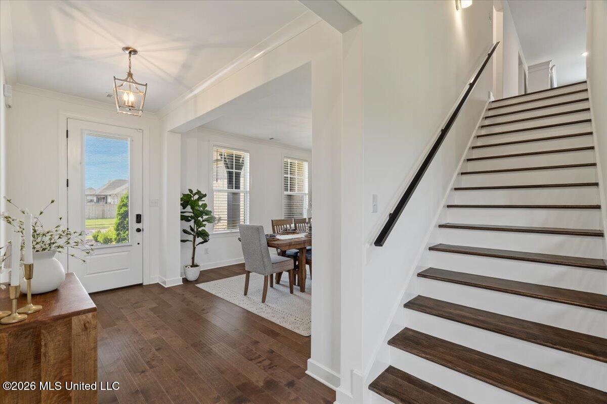 14806 Elm Hill