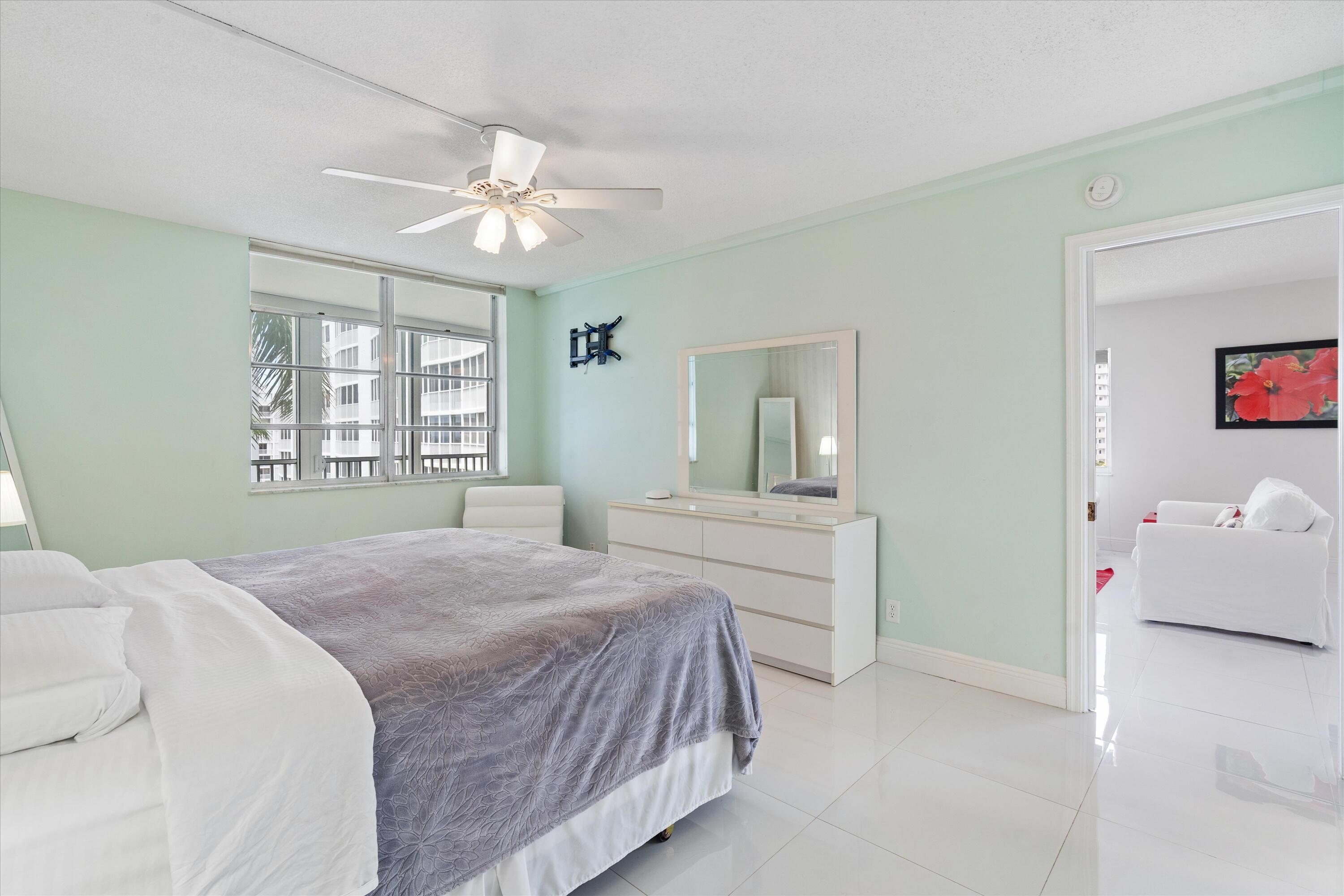 3300 S Ocean Boulevard 617-c