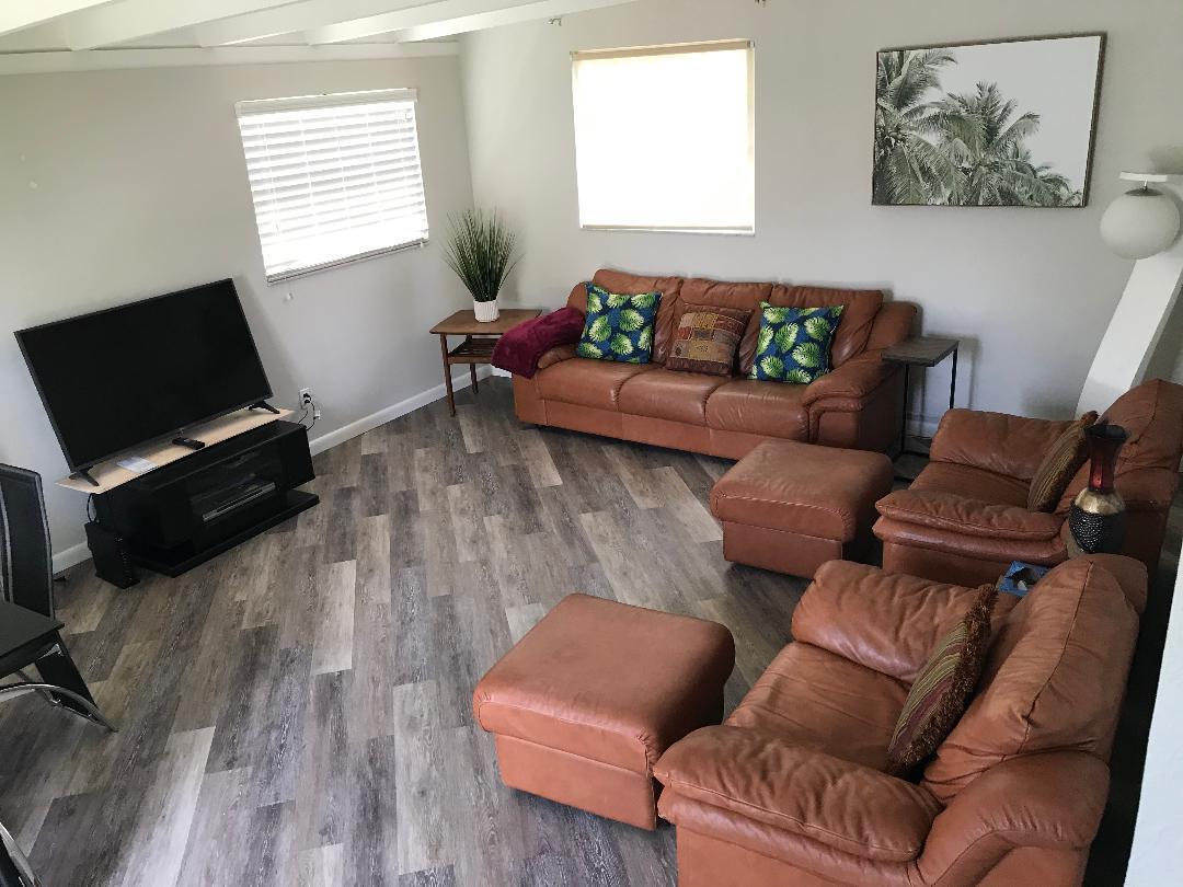 621 NE 3rd Avenue Unit: Back