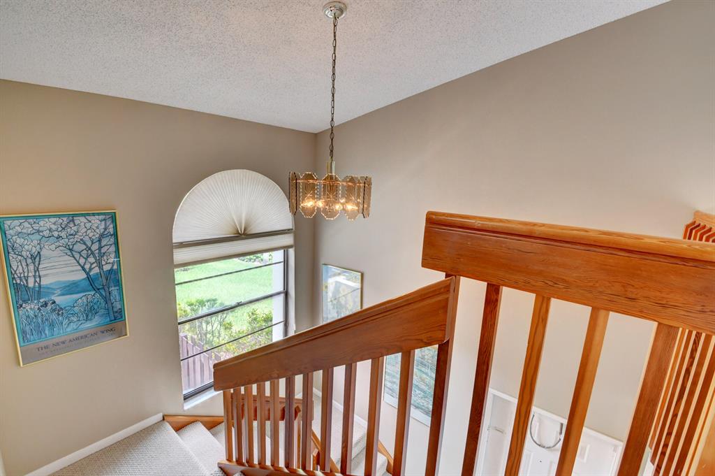 10812 Lake Palm Lane Unit: 201