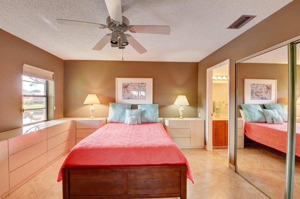 10812 Lake Palm Lane Unit: 201